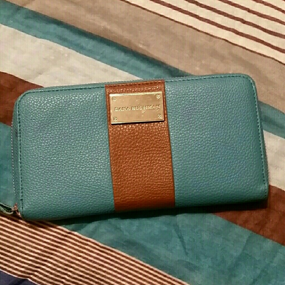 *SOLD*Dana Buchman Wallet